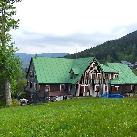 Pension Lucerna Špindlerŭv Mlýn Dış mekan fotoğraf