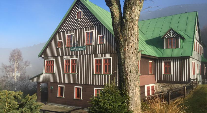 Pension Lucerna Špindlerŭv Mlýn Dış mekan fotoğraf