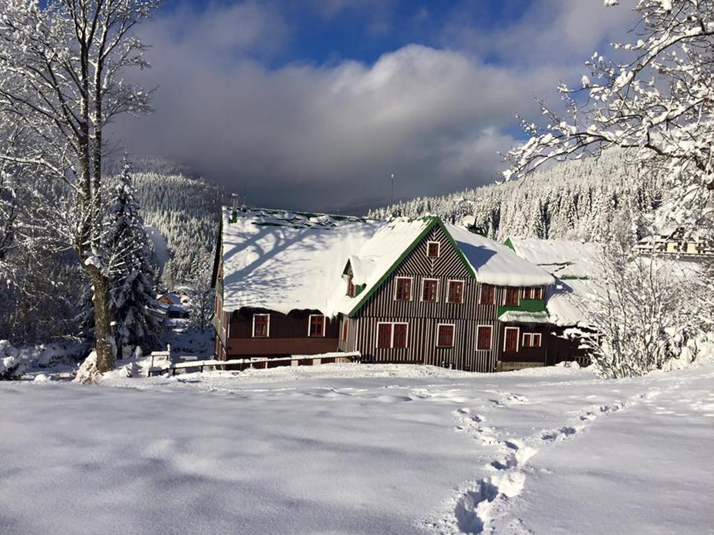Pension Lucerna Špindlerŭv Mlýn Dış mekan fotoğraf