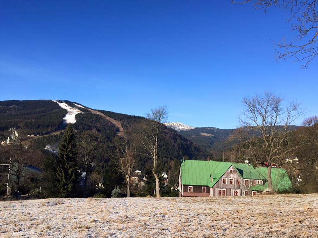 Pension Lucerna Špindlerŭv Mlýn Dış mekan fotoğraf