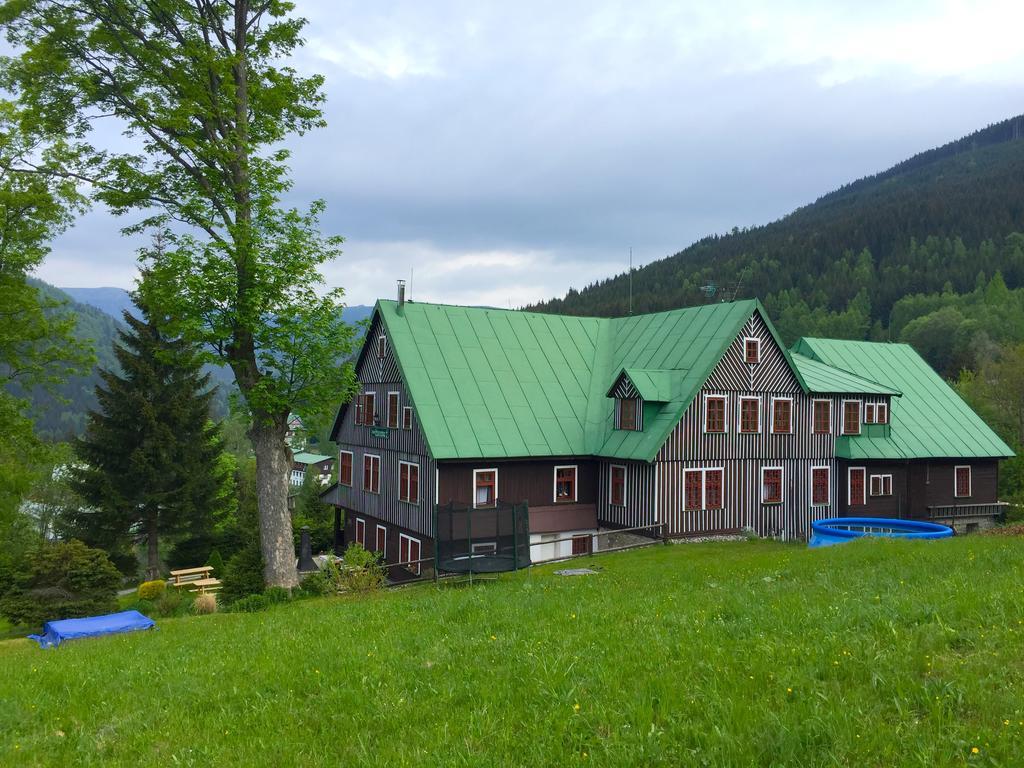 Pension Lucerna Špindlerŭv Mlýn Dış mekan fotoğraf
