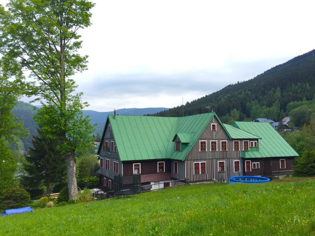 Pension Lucerna Špindlerŭv Mlýn Dış mekan fotoğraf