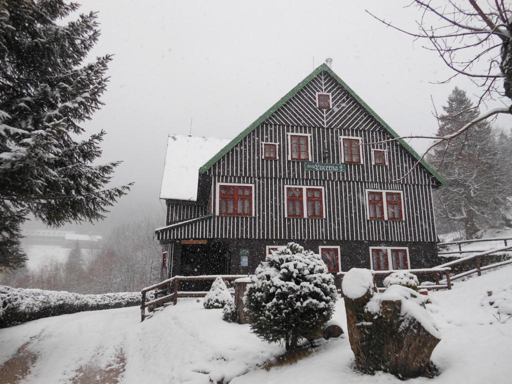 Pension Lucerna Špindlerŭv Mlýn Dış mekan fotoğraf